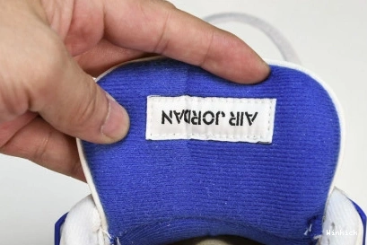 Air DR5415-102 Jordan x 4 Nike SB 1211